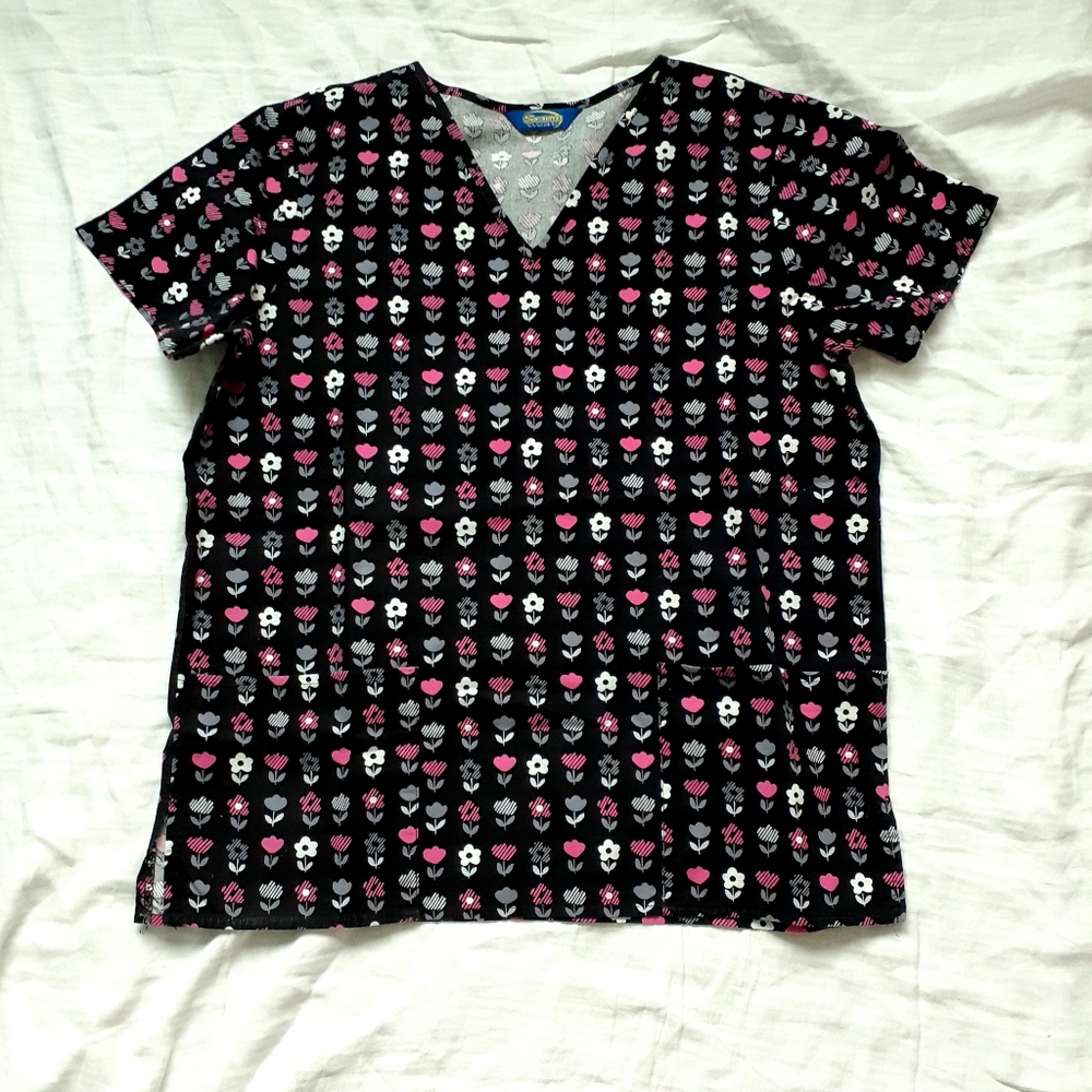SCRUB WEAR Nursing Nurse Uniform Smock Scrubs Top
